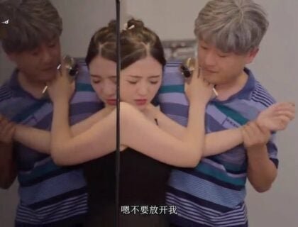 พ่อเชิญลูกสาวของเขาไปค่ายเพื่อข่มขืน
