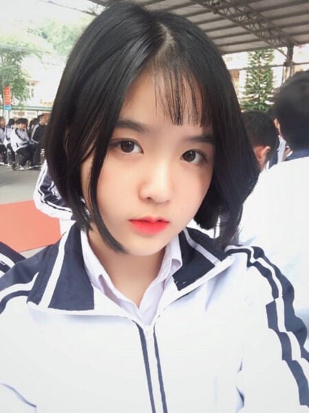 สาวเพศสัมพันธ์ที่โรงยิมถึงด้านบน