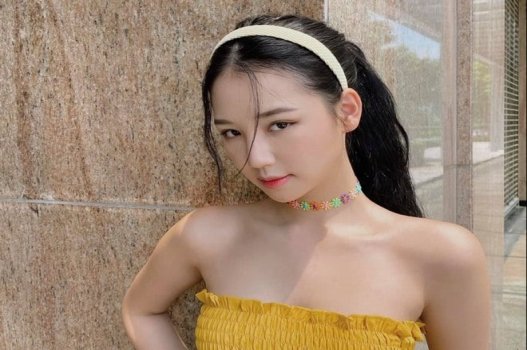 Sexy Sister -in -Law ทำให้พี่ชายของเธอ -ในกฎหมายไม่สามารถนอนหลับได้ในเวลาเที่ยงคืน