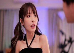 Kana Momonogi ในภาพยนตร์ที่ร้อนแรงที่สุด 2023