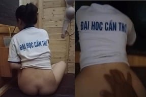 NGOC Phuong ที่มีเอวที่เพรียวบางน่าสนใจอย่างยิ่ง